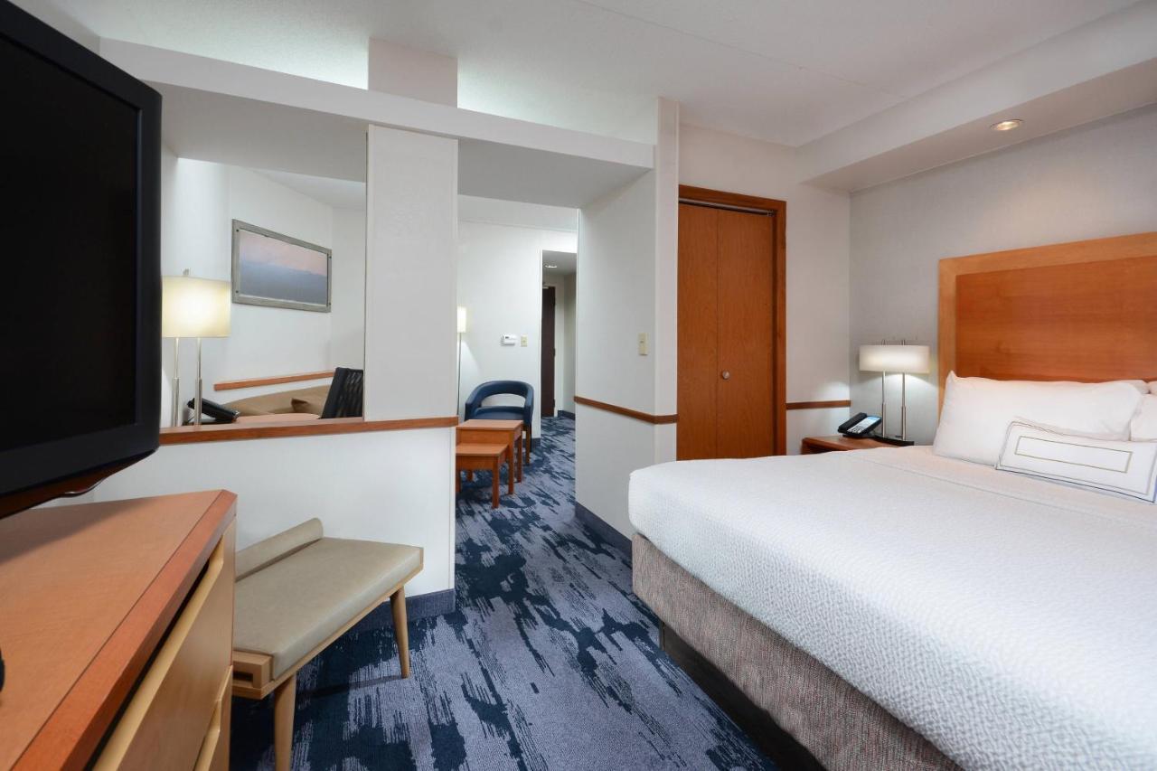 Fairfield Inn & Suites By Marriott Charlottesville North Экстерьер фото