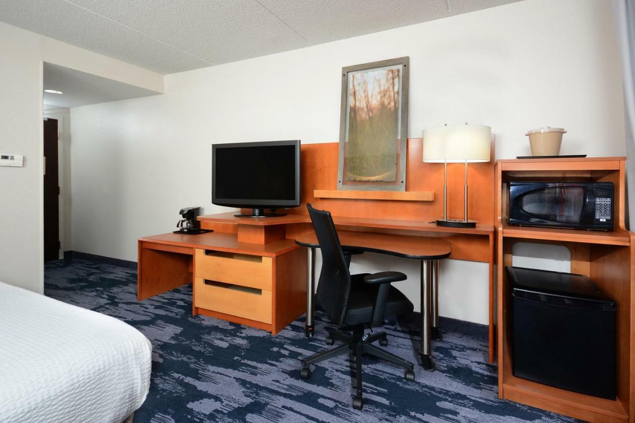 Fairfield Inn & Suites By Marriott Charlottesville North Экстерьер фото